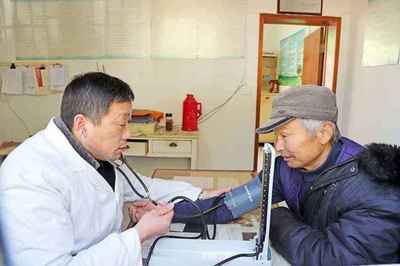 开小诊所如何赚钱？掌握这些技巧，创业赚钱两不误——聚焦健康咨询服务